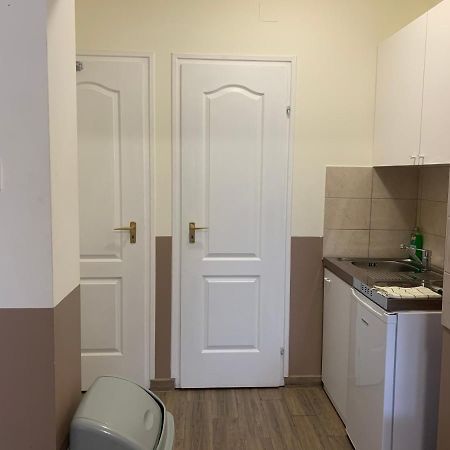Appartement Center Panzio à Vecsés Extérieur photo